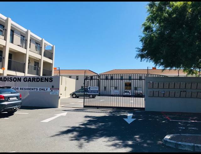 1 BEDROOM STUDIO APARTMENT TO LET IN PARKLANDS